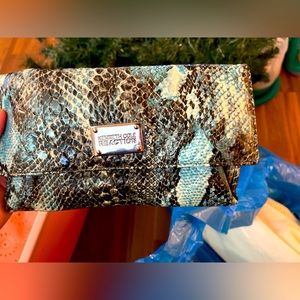 Snakeskin like wallet